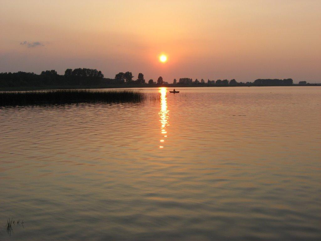 Отдых на озере Сомино в Новгородской области