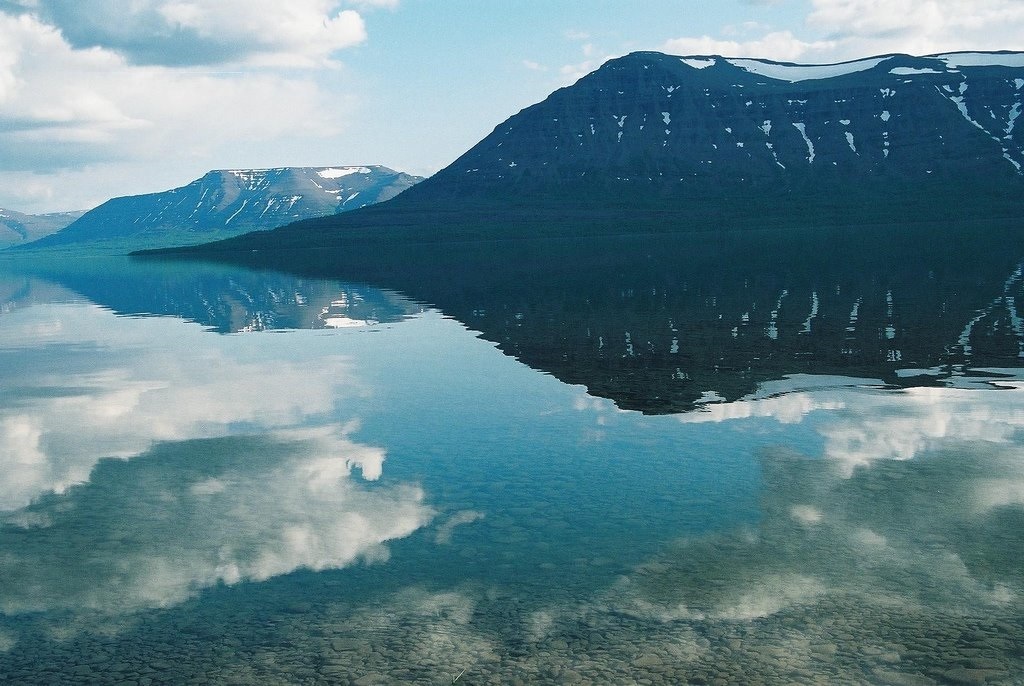2 самых больших озера в россии. Таймыр озеро лама. Озеро лама Норильск. Озеро лама плато Путорана. Озеро лама Красноярский край.